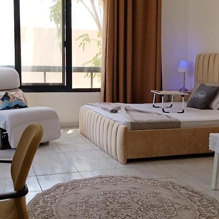 Jumeirah Beach Villa Дубай Экстерьер фото